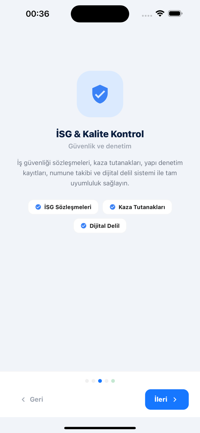 SantiyePro telefon onboarding ekranı: İSG ve kalite kontrol, İSG sözleşmeleri, kaza tutanakları ve dijital delil özellikleri