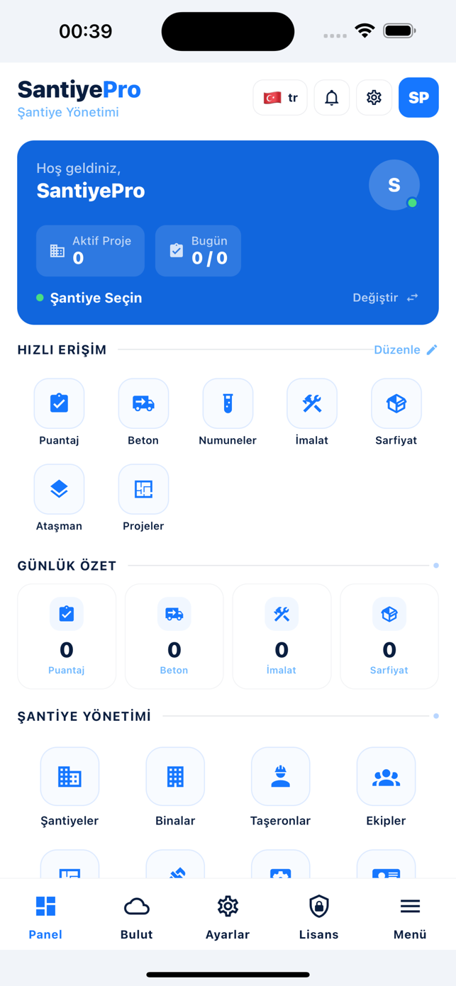 SantiyePro iPhone ana panel ekranı: hızlı erişim, günlük özet ve şantiye yönetimi modülleri cepte tek bakışta